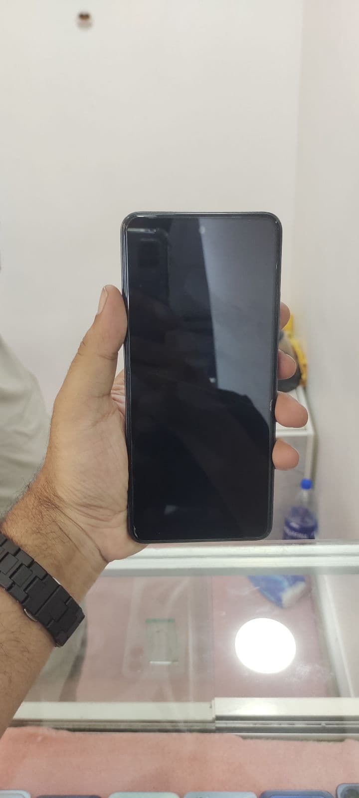 Tecno Spark 30 8GB / 128GB in Obsidian Black — photo 2