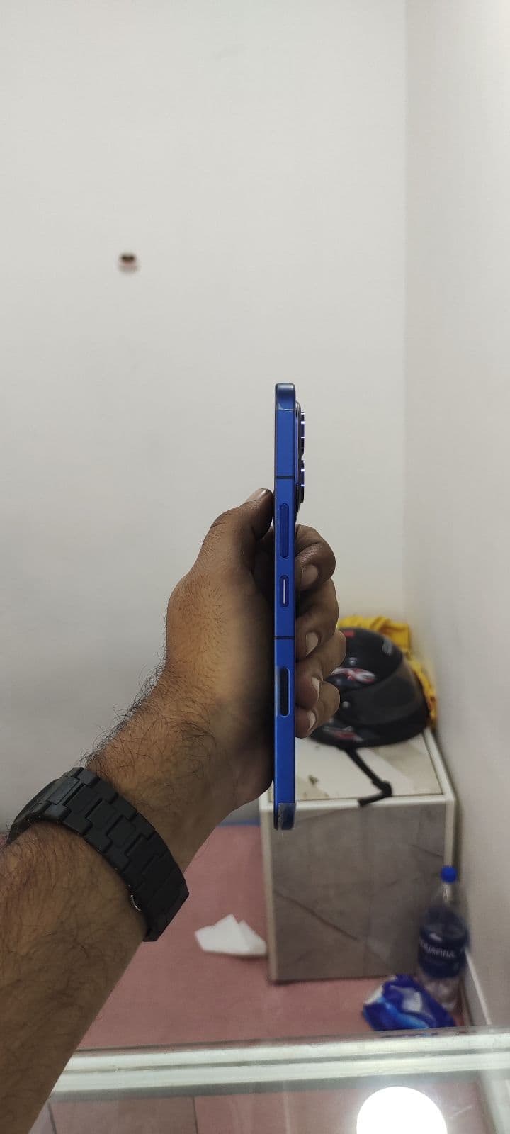 Infinix Note 60 Pro 8GB / 256GB in Deep Ocean Blue — photo 4