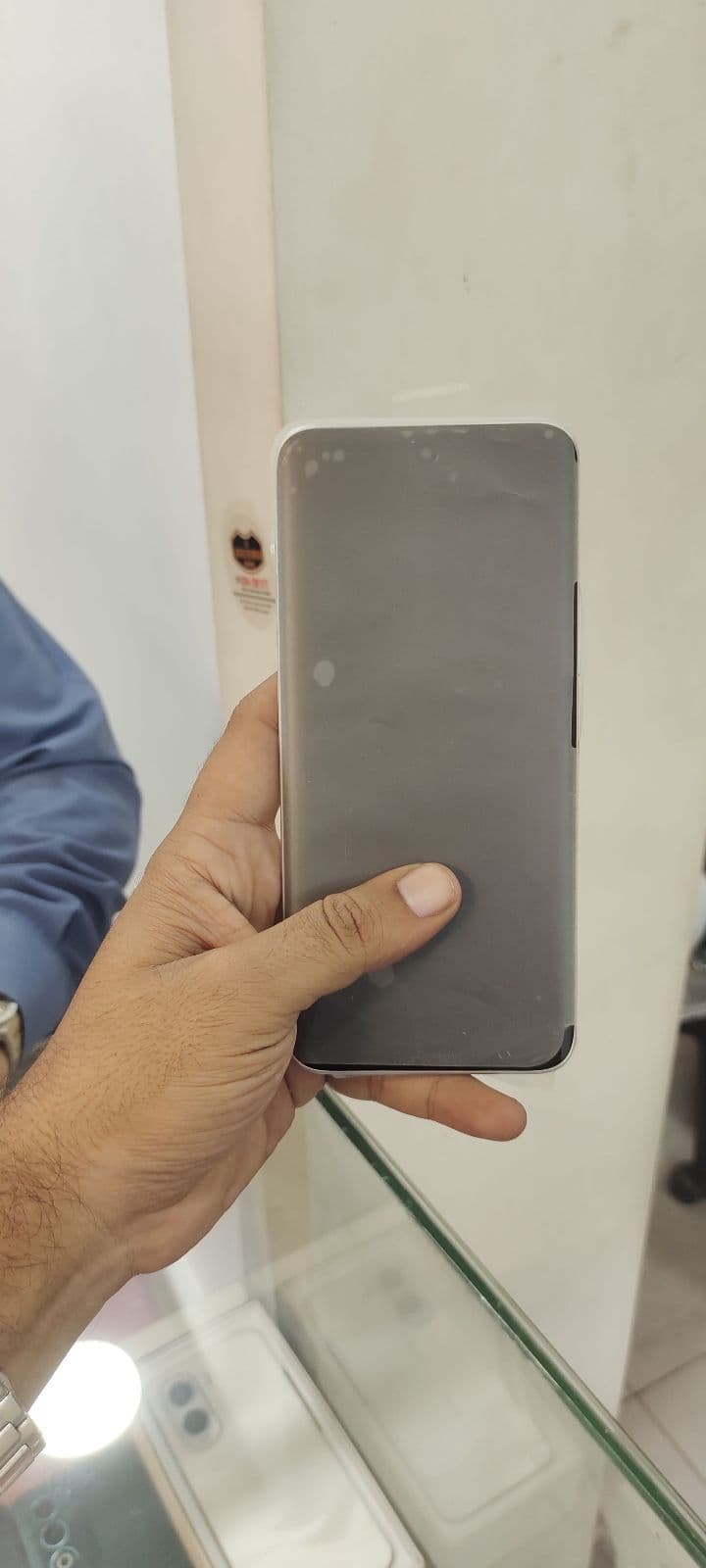 Vivo V80 Lite 8GB/256GB in Silk White — photo 2