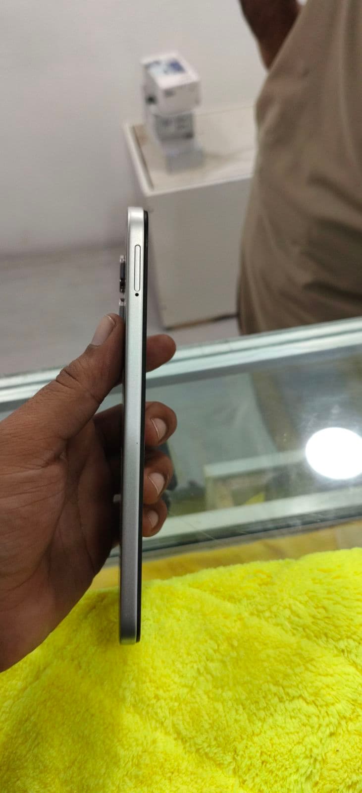 Infinix Smart 20 4GB / 64GB in Polaris Titanium — photo 3