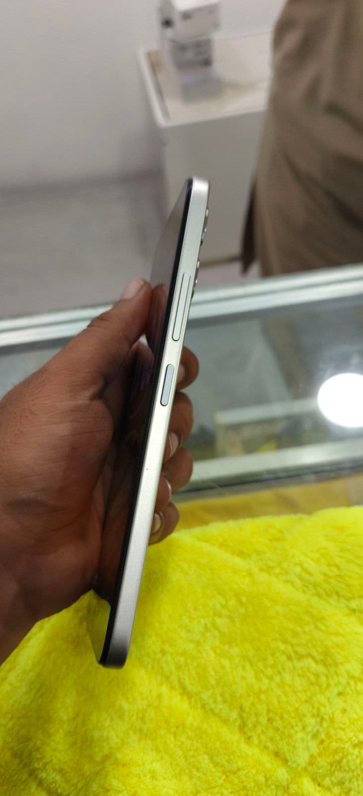 Infinix Smart 20 4GB / 64GB in Polaris Titanium — photo 4