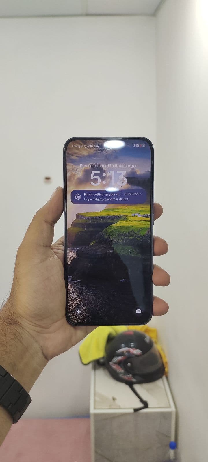 Oppo Reno 15 F 5G 8GB / 256GB in Aurora Blue — photo 2