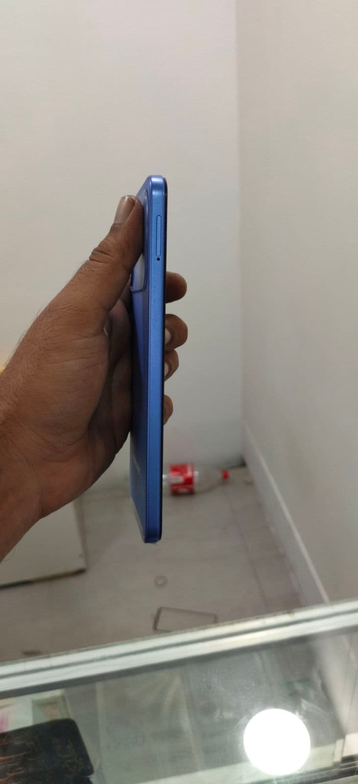 Tecno Spark 40 6GB / 128GB in Mirage Blue — photo 3