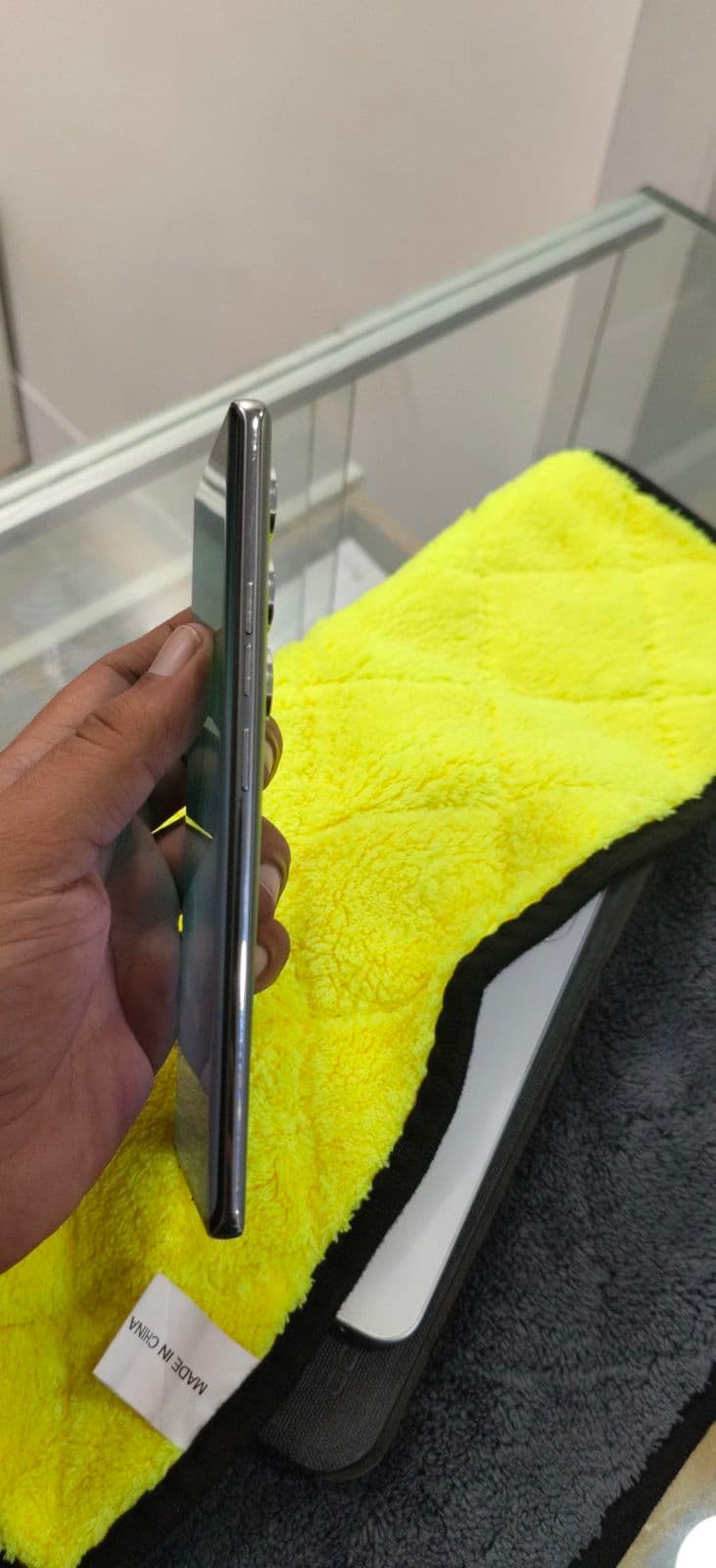 Tecno Camon 40 Pro 5G 8GB / 256GB in Emerald Lake Green — photo 4