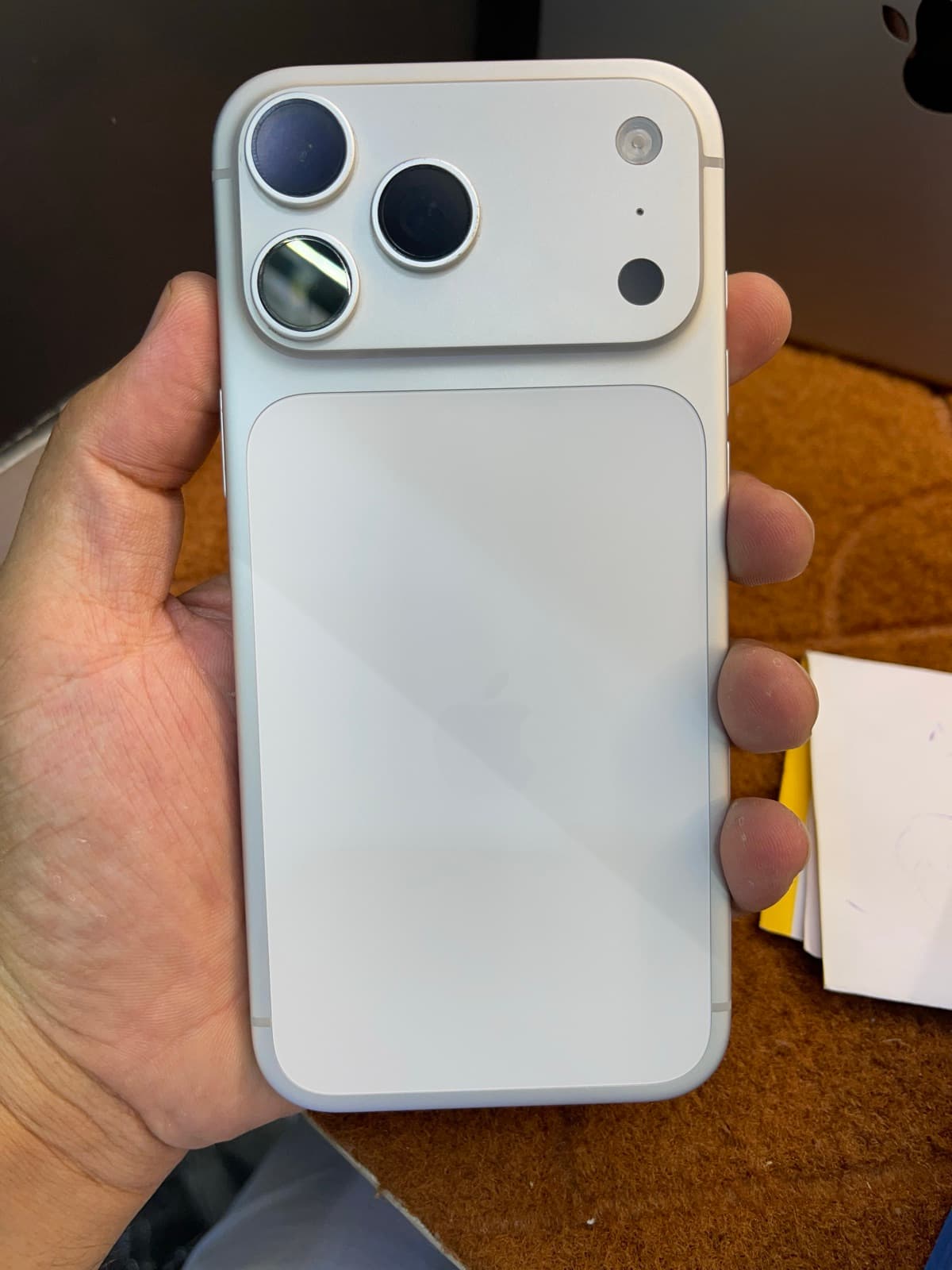 Apple iPhone 17 Pro Max 256GB in Silver — photo 1