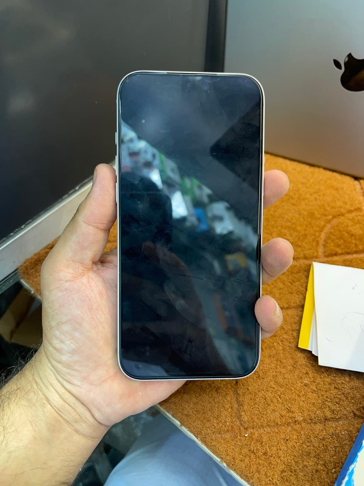 Apple iPhone 17 Pro Max 256GB in Silver — photo 3
