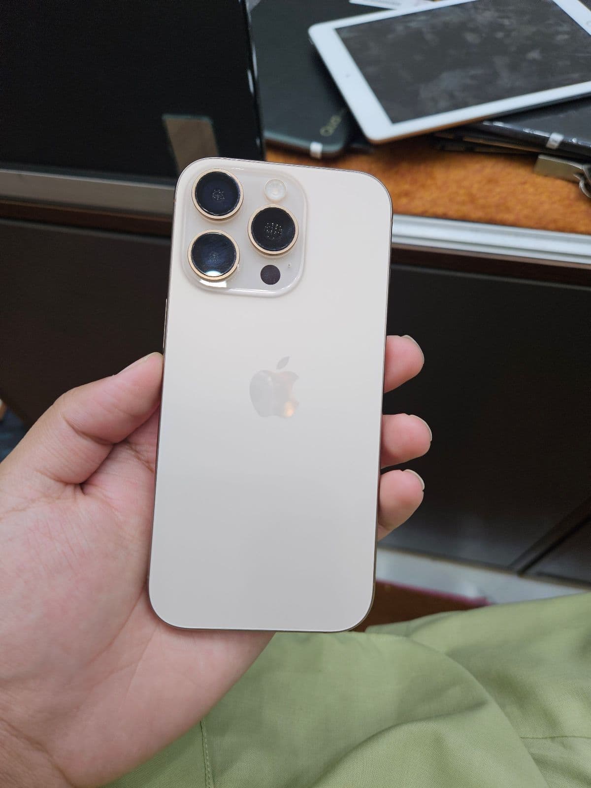 Apple iPhone 16 Pro 128GB in Desert Titanium — photo 3