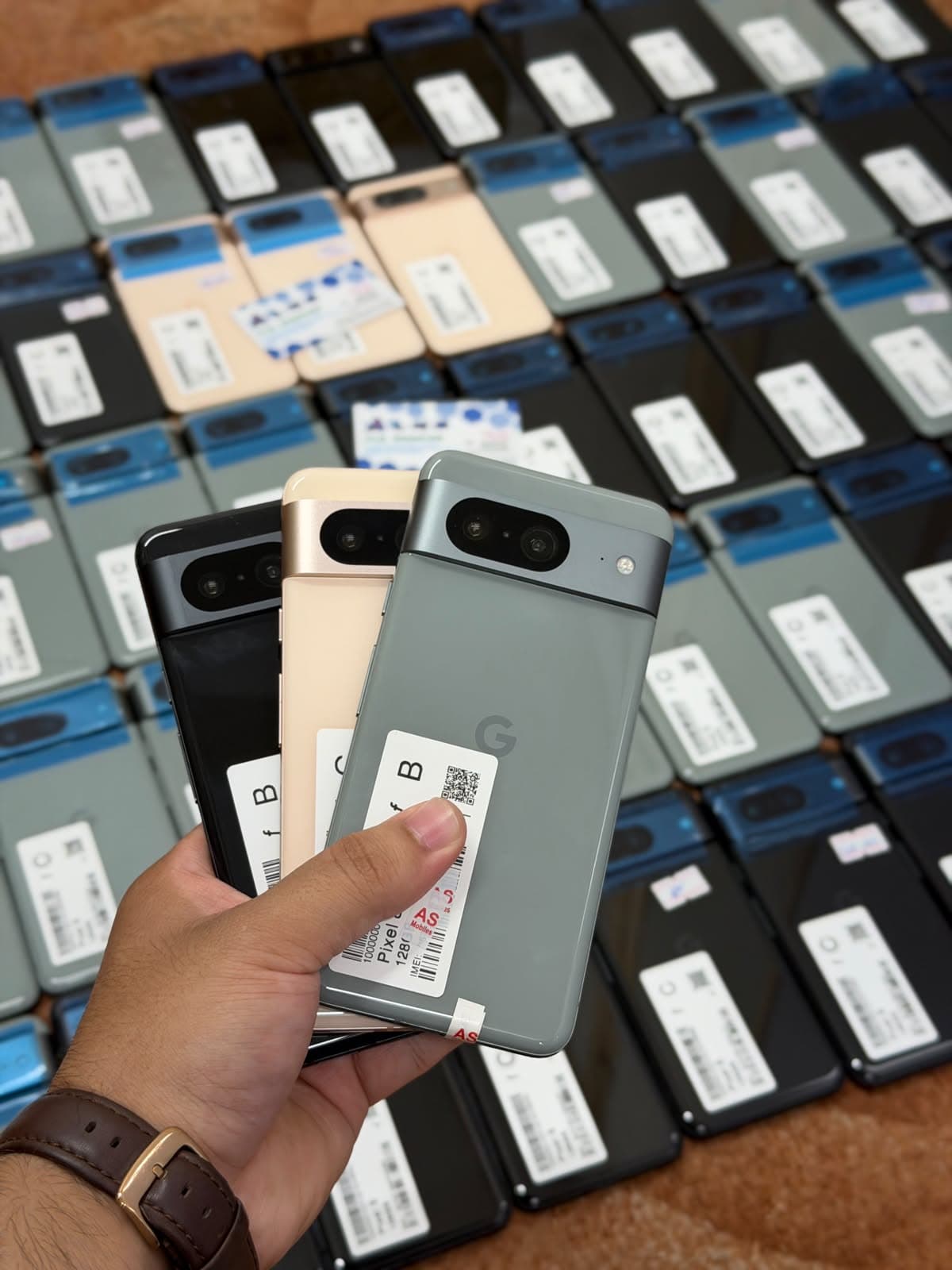 Google Pixel 8 8GB / 128GB in Hazel — photo 1