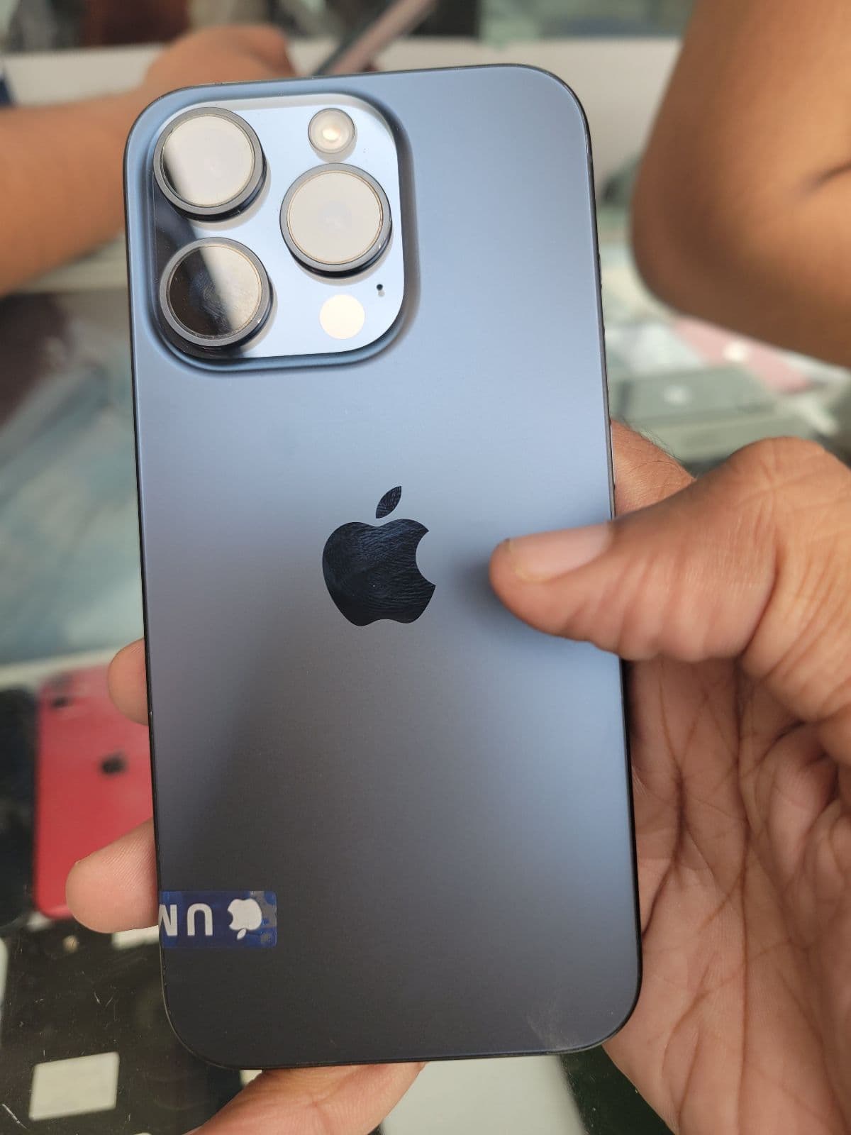 iPhone 15 Pro · 128GB