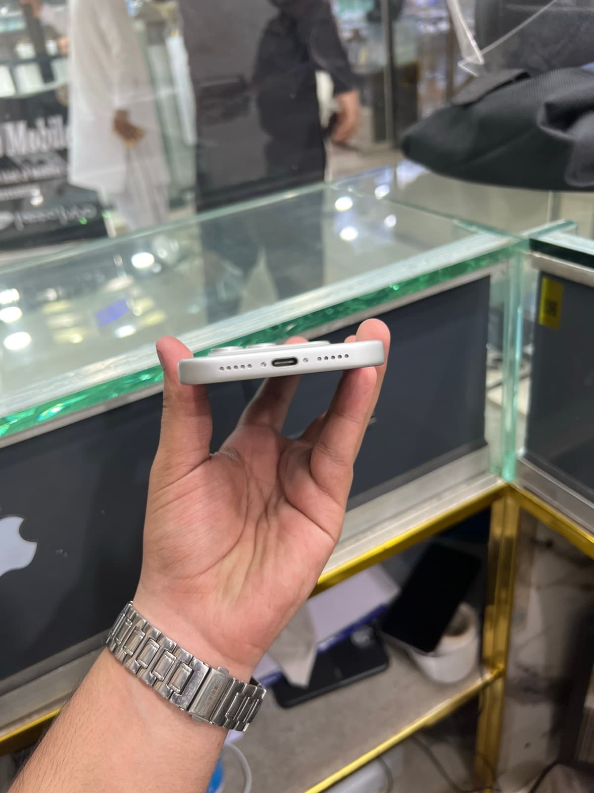 Apple iPhone 17 Pro 256GB in Silver — photo 2