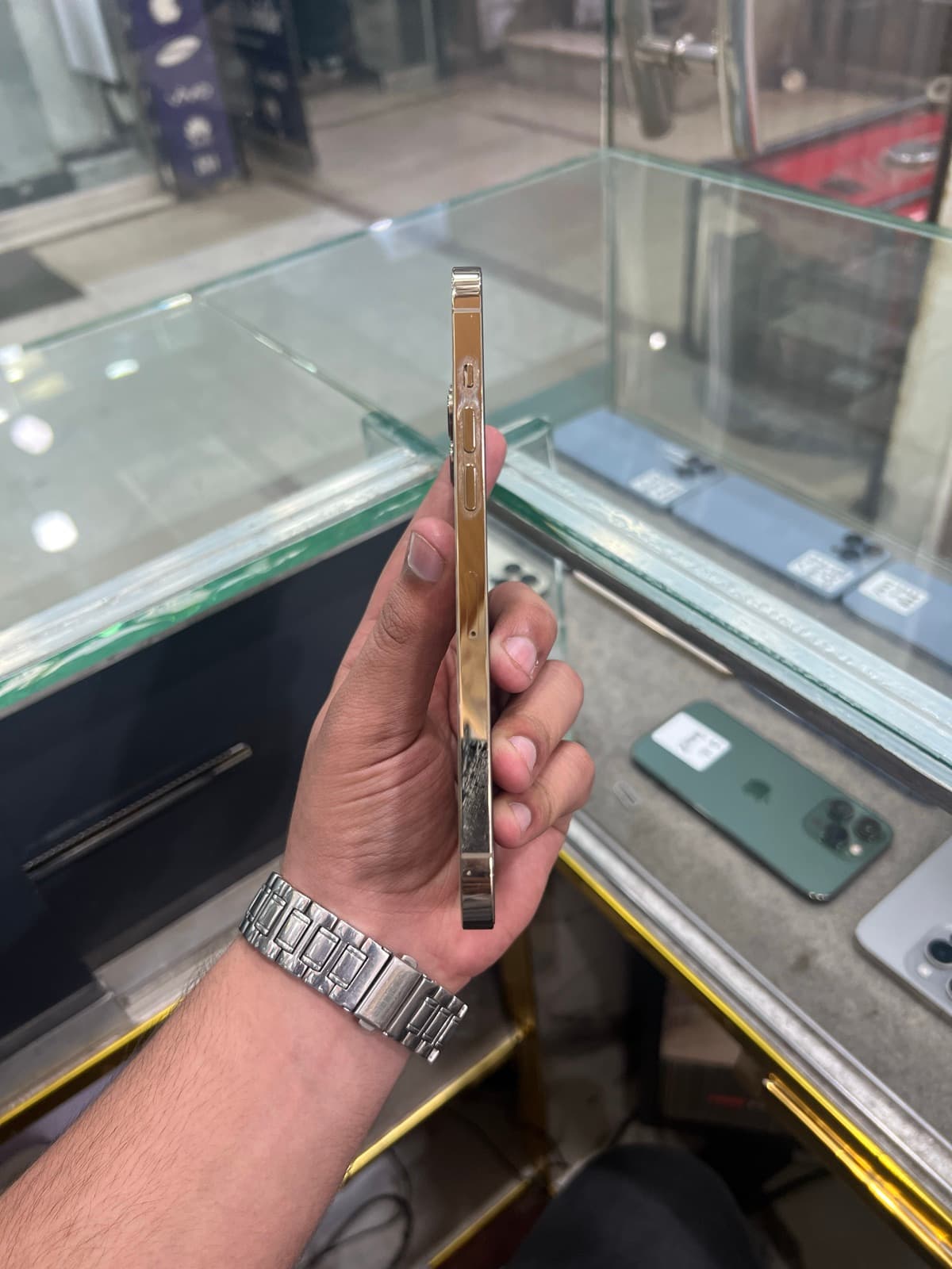 Apple iPhone 12 Pro Max 128GB in Gold — photo 4