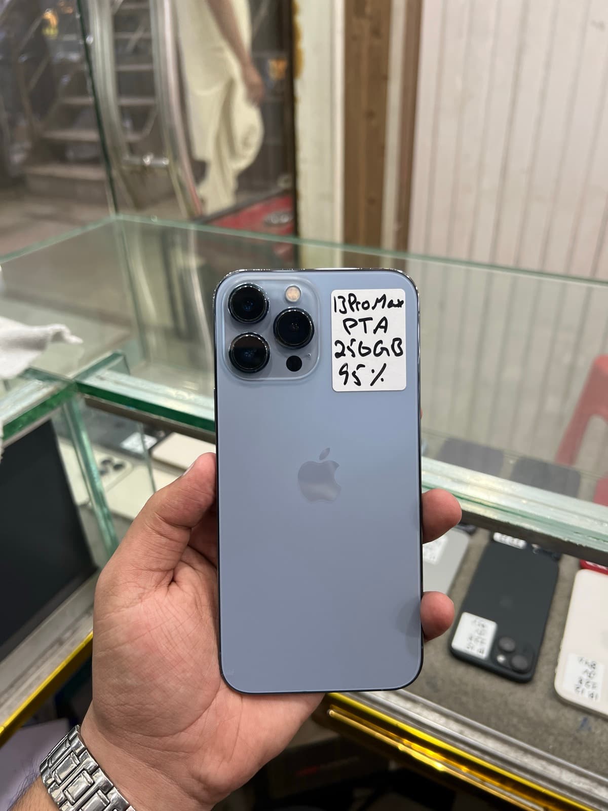 iPhone 13 Pro Max · 256GB