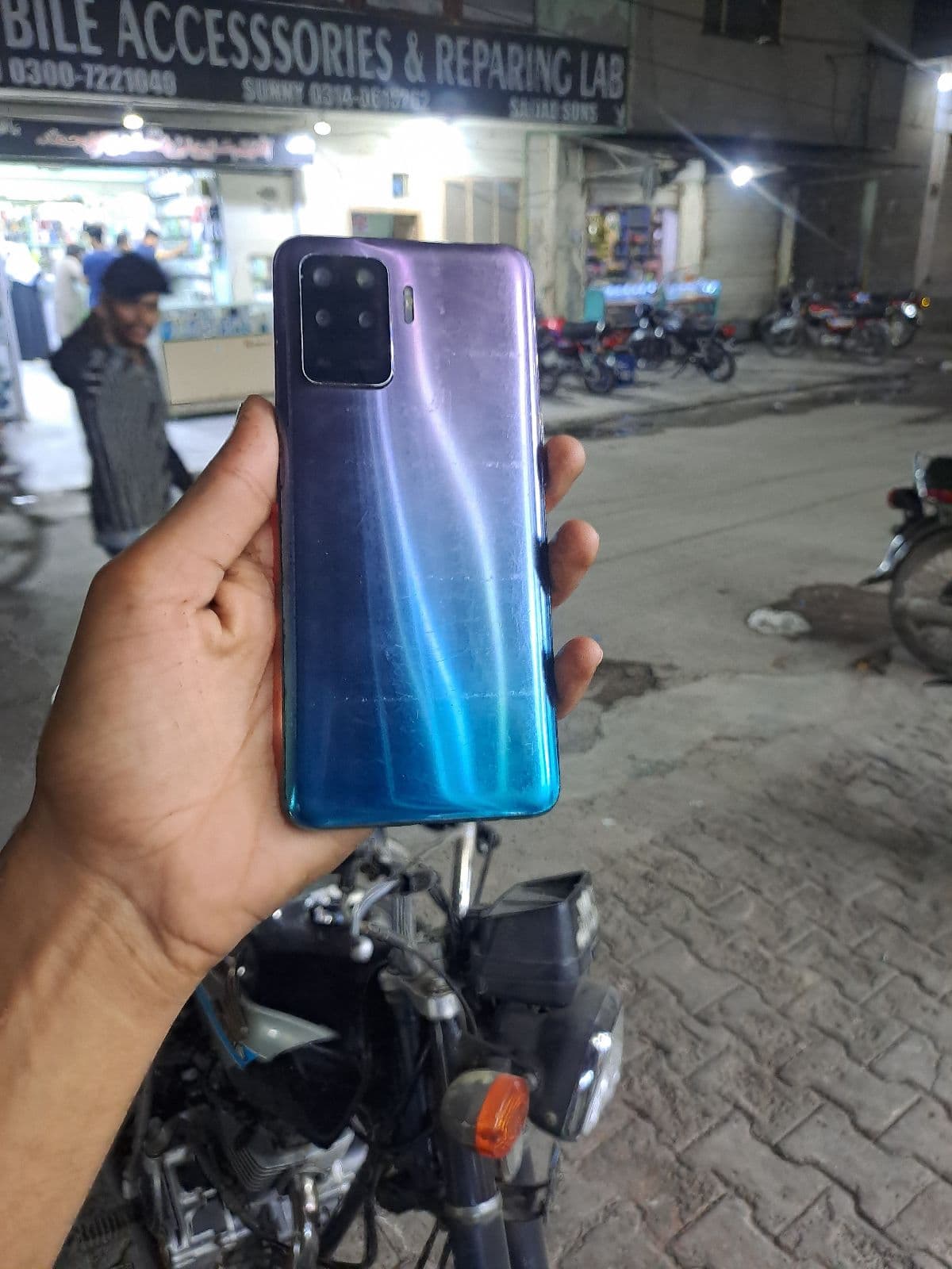 Oppo F19 Pro · 8GB / 128GB