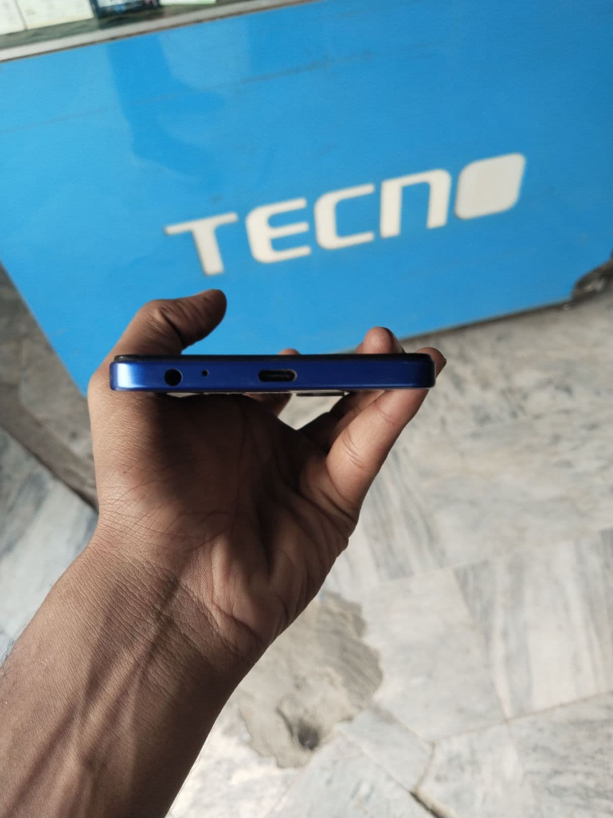 Tecno Spark Go 3 4GB / 64GB in Galaxy Blue — photo 3