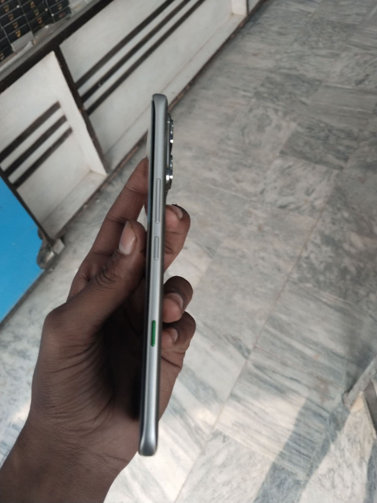 Infinix Note Edge 8GB / 256GB in Lunar Titanium — photo 3