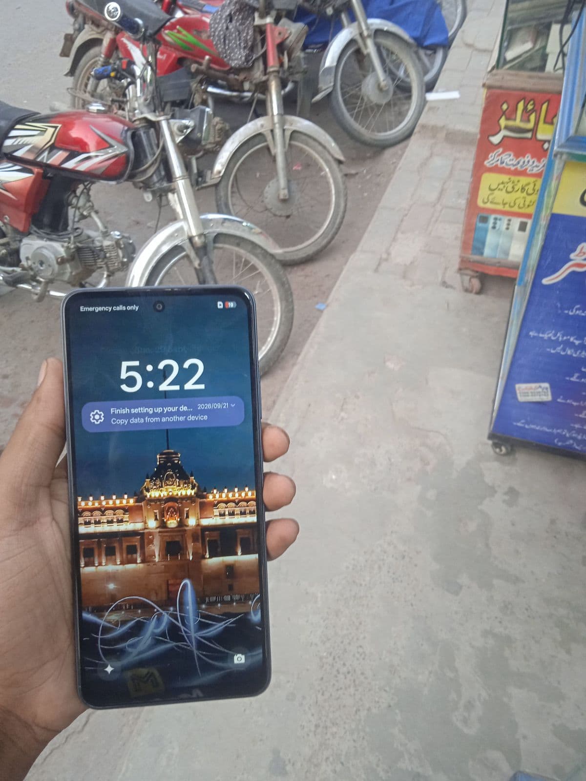 Oppo A5x 4GB / 64GB in Midnight Blue — photo 2