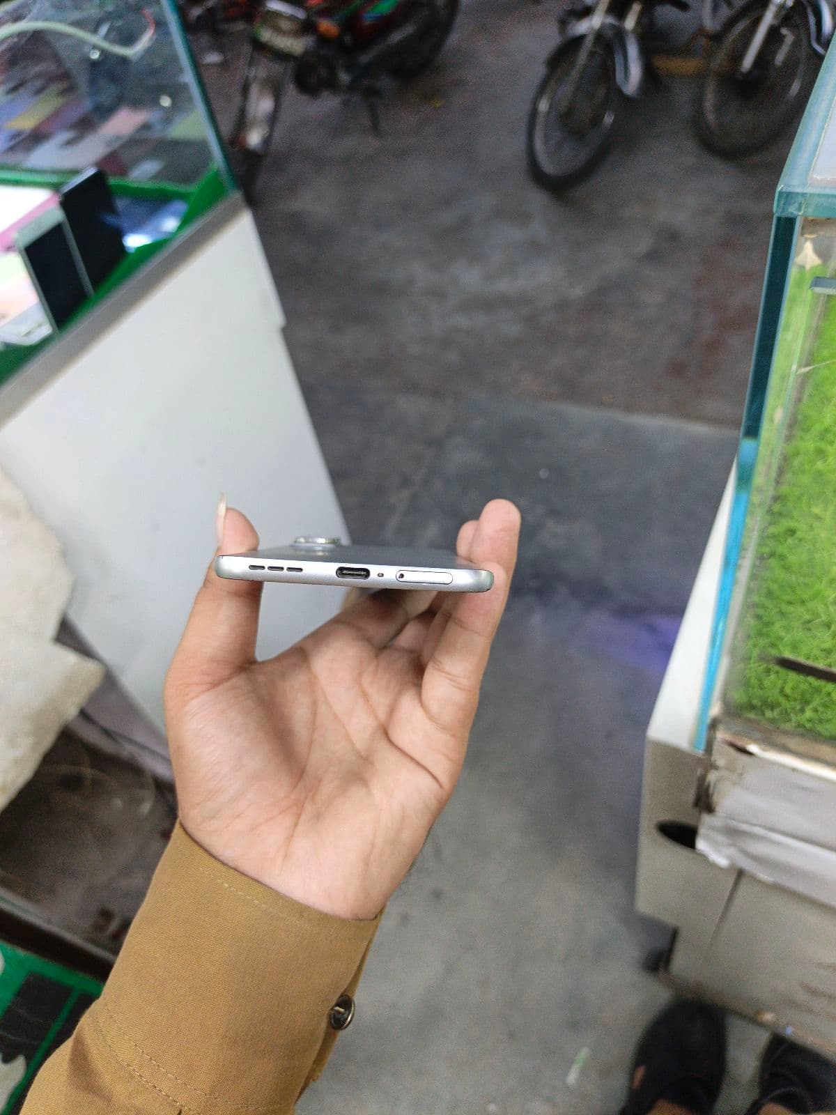 Infinix Hot 60 Pro+ 8GB / 256GB in Titanium Grey — photo 3