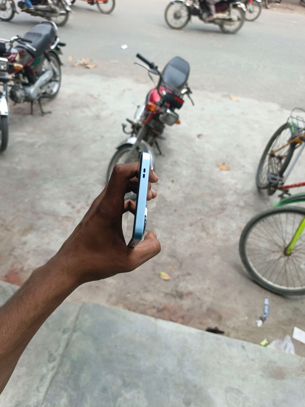 Xiaomi Redmi A5 4GB / 64GB in Ocean Blue — photo 2