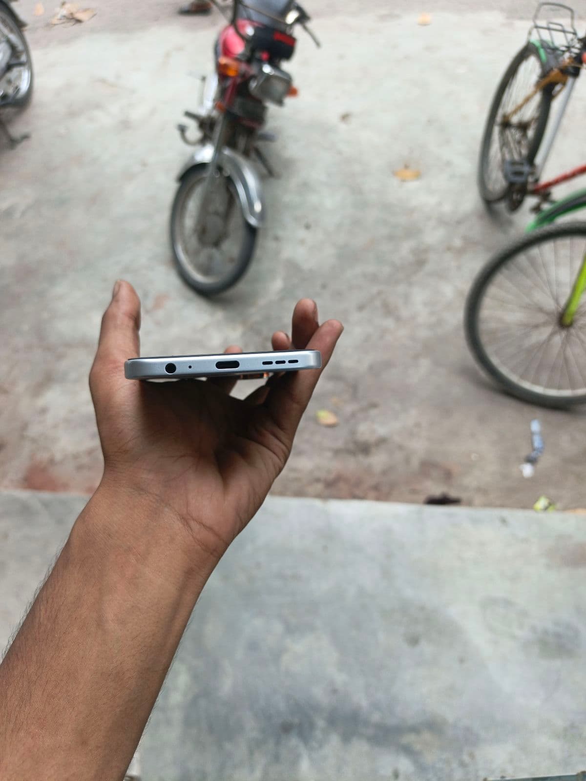 Infinix Note 60 Pro 8GB / 128GB in Mist Titanium — photo 4