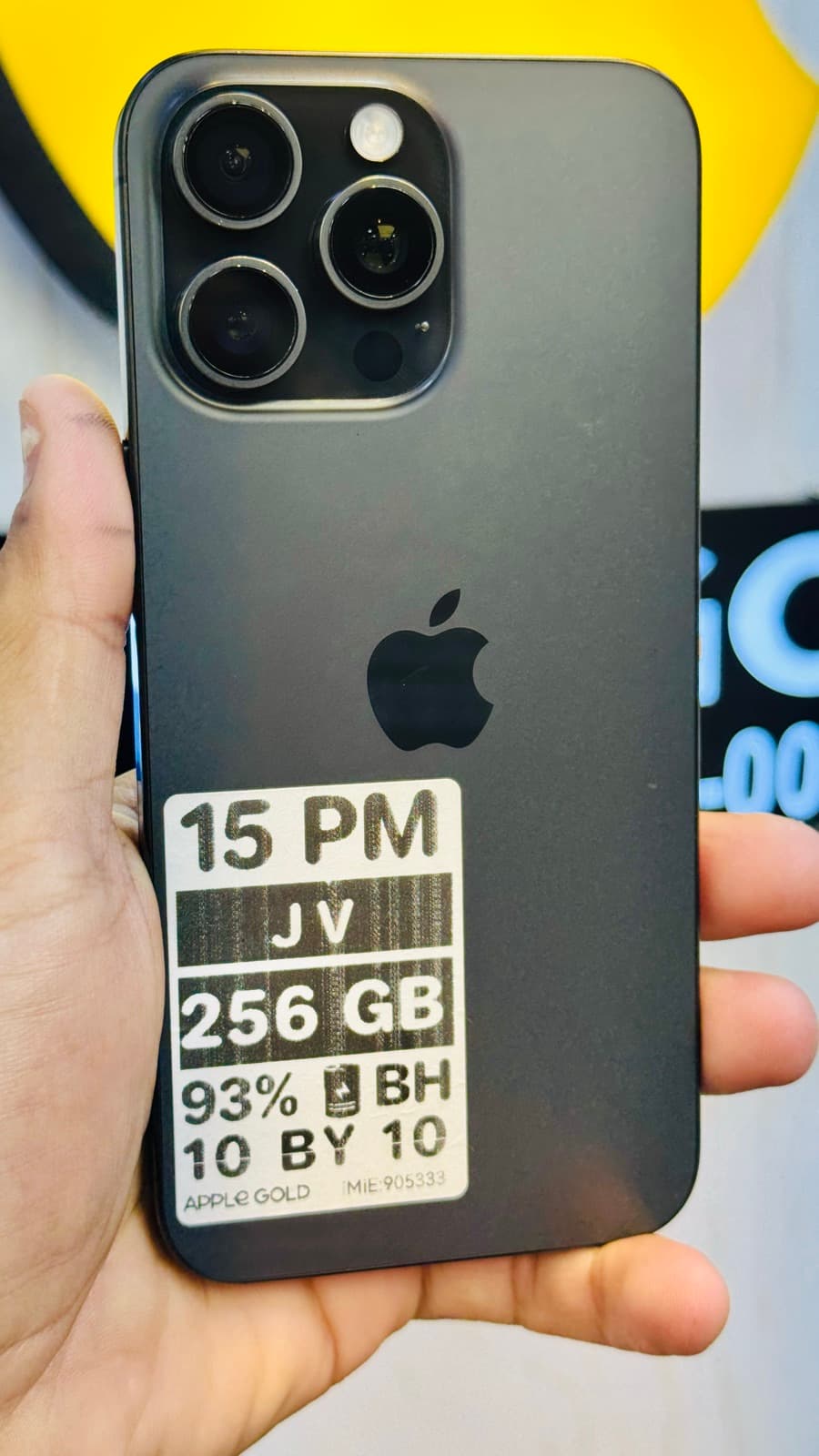 iPhone 15 Pro Max · 256GB