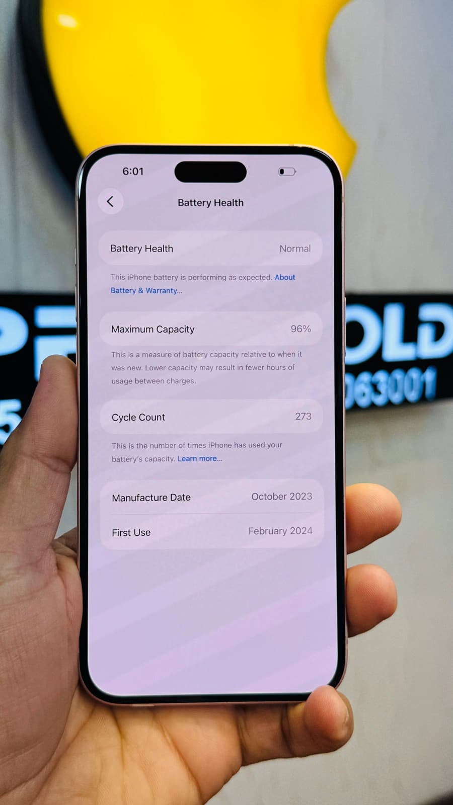 Apple iPhone 15 Plus 128GB in Pink — photo 4