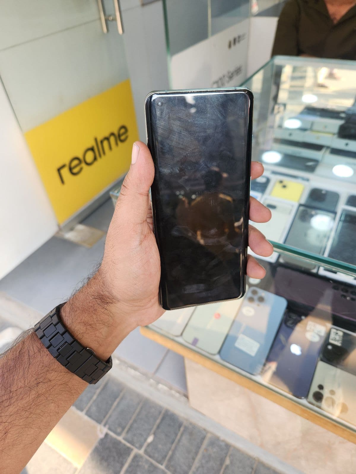 OnePlus 10 Pro 12GB / 256GB in Emerald Forest — photo 2