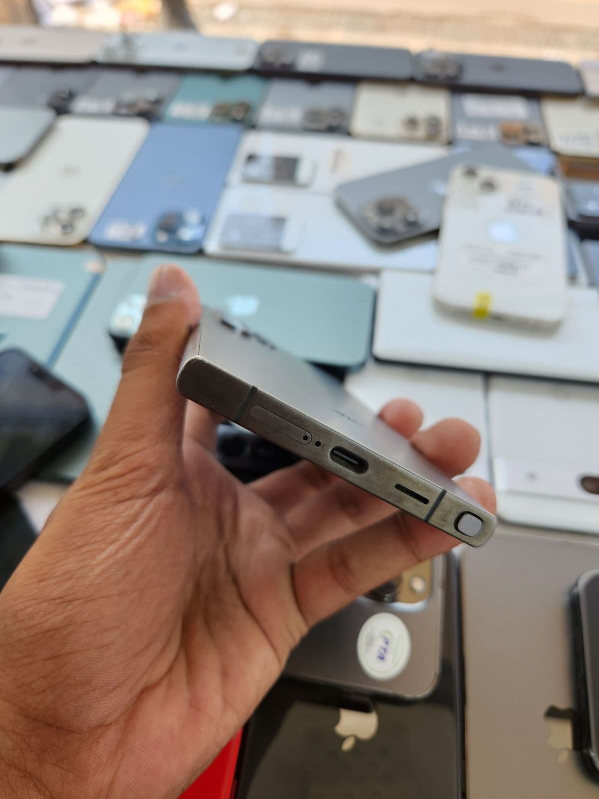 Samsung Galaxy S24 Ultra 12GB / 256GB in Titanium Gray — photo 2
