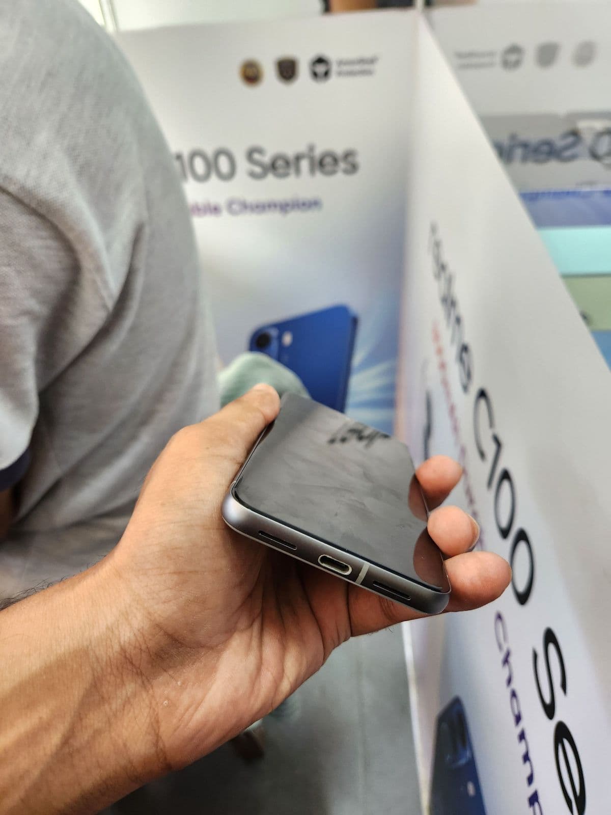 Google Pixel 8 8GB / 128GB in Hazel — photo 5