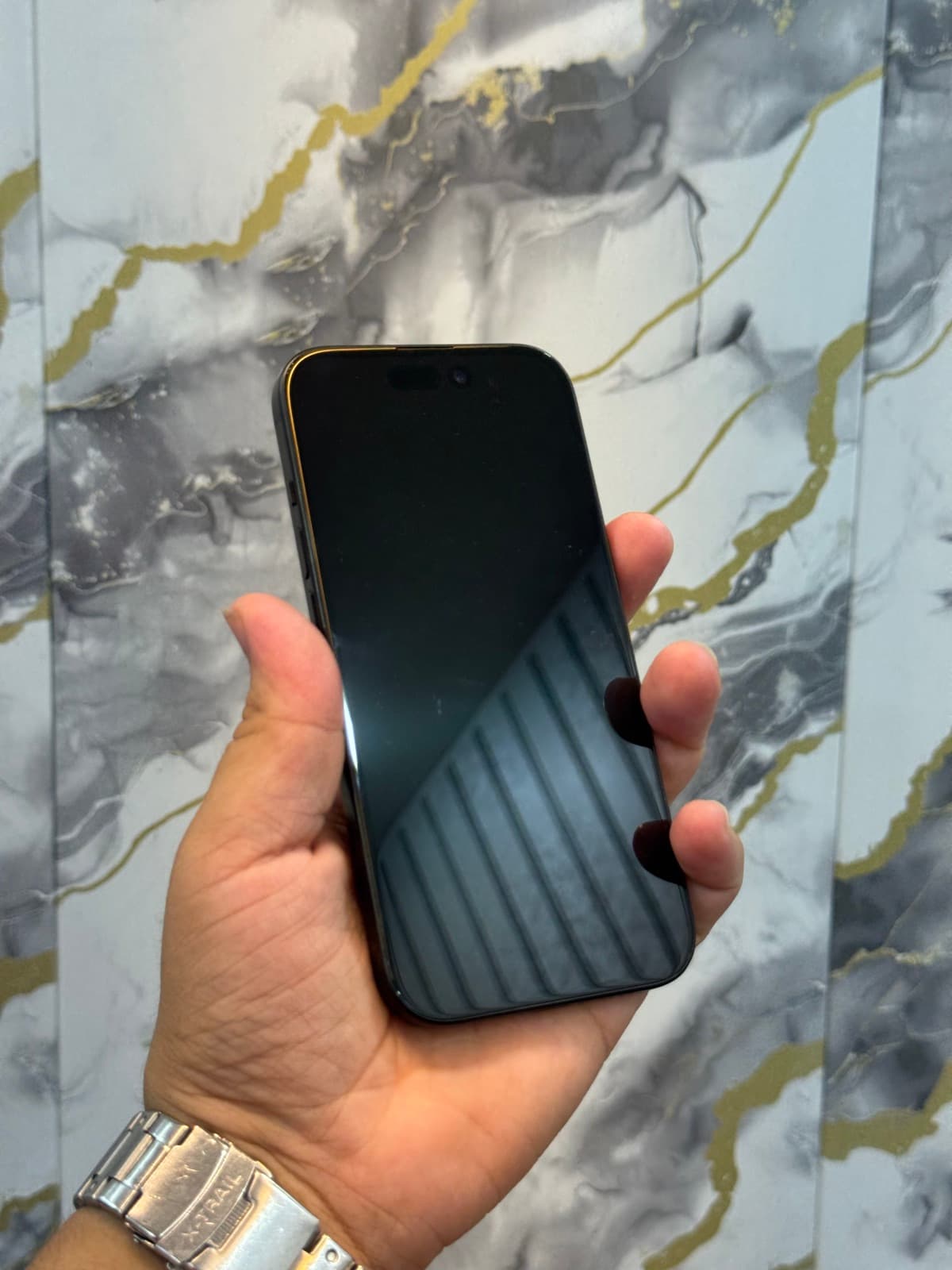Apple iPhone 15 128GB in Black — photo 4