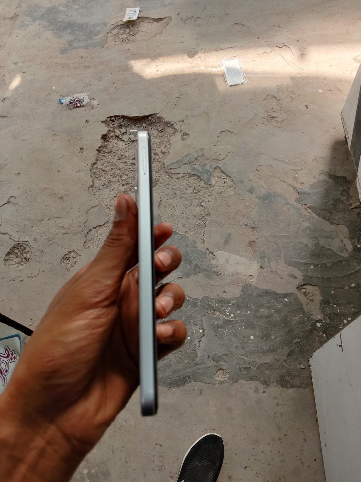 Tecno Spark 40 6GB / 128GB in Veil White — photo 3