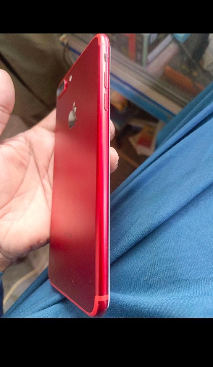 iPhone 7 Plus · 128GB