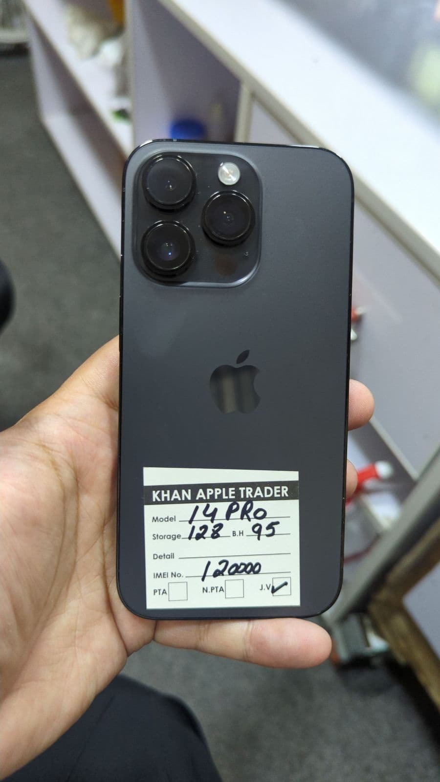 iPhone 14 Pro · 128GB
