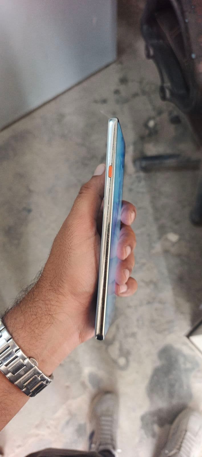 Tecno Camon 40 8GB / 256GB in Glacier White — photo 3