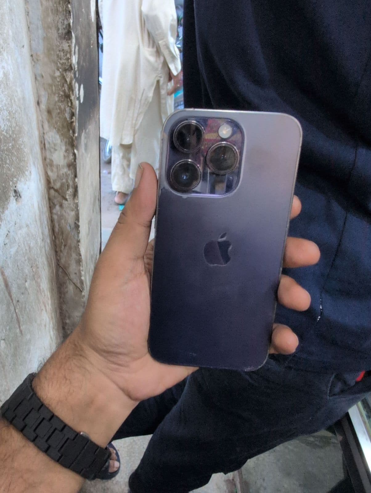 iPhone 14 Pro · 128GB