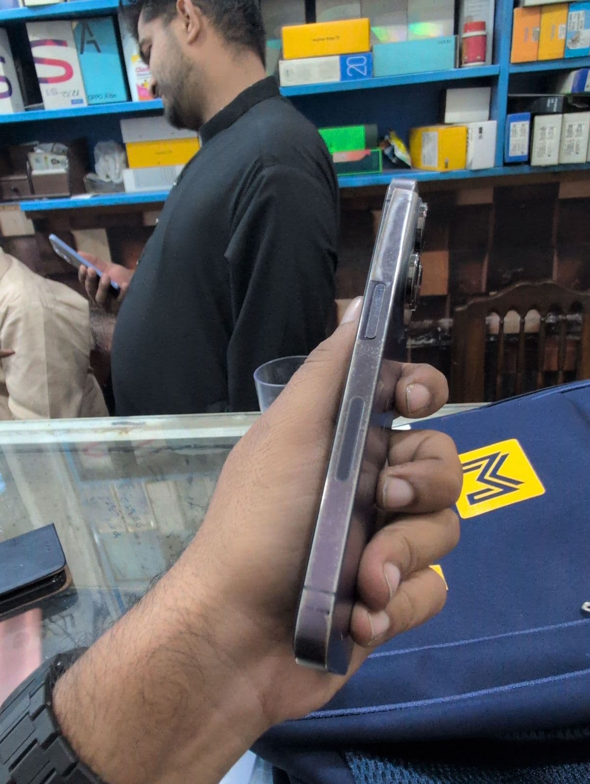 Apple iPhone 14 Pro 128GB in Deep Purple — photo 4