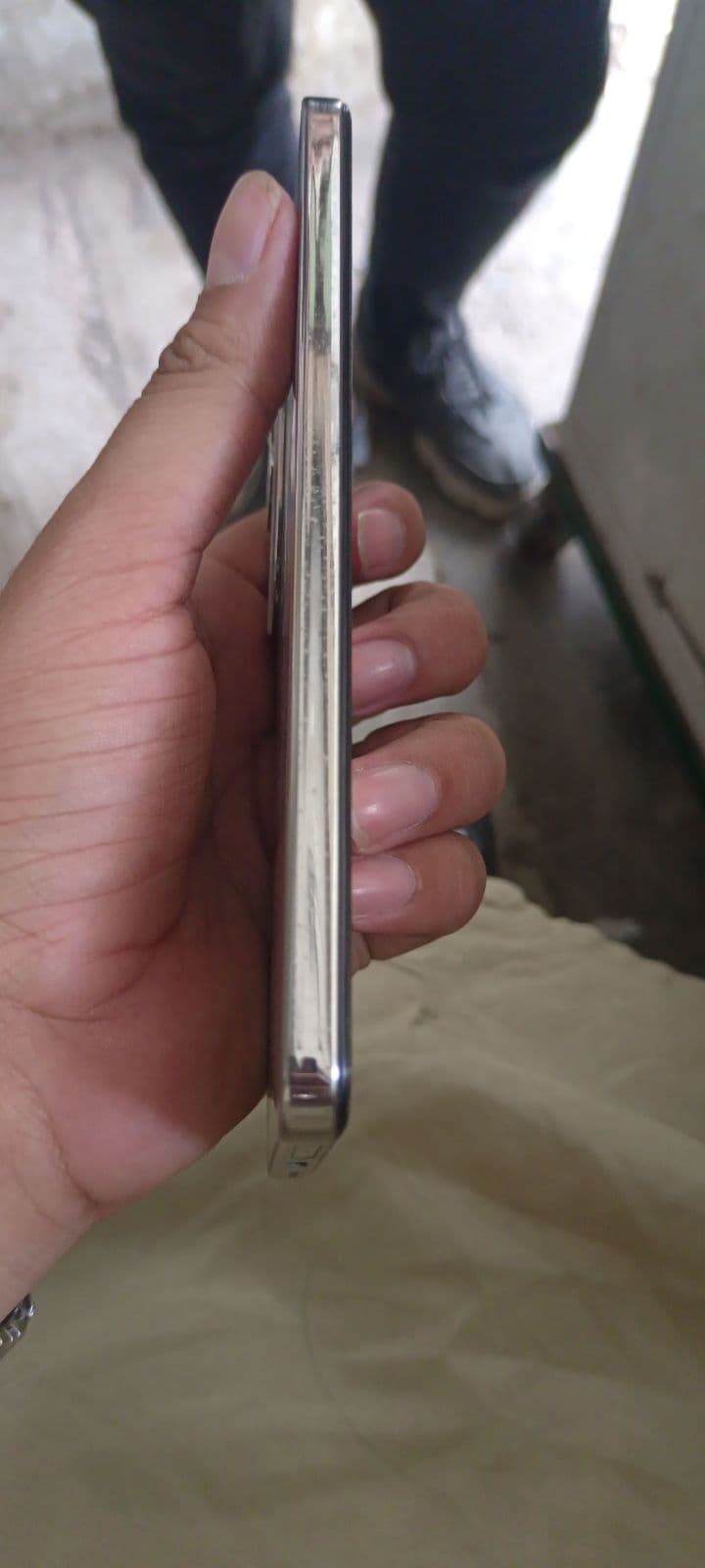 Vivo Y200 8GB / 256GB in Titanium Silver — photo 4
