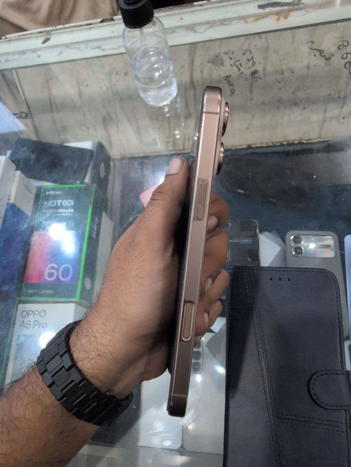 Apple iPhone 16 Pro Max 256GB in Desert Titanium — photo 4