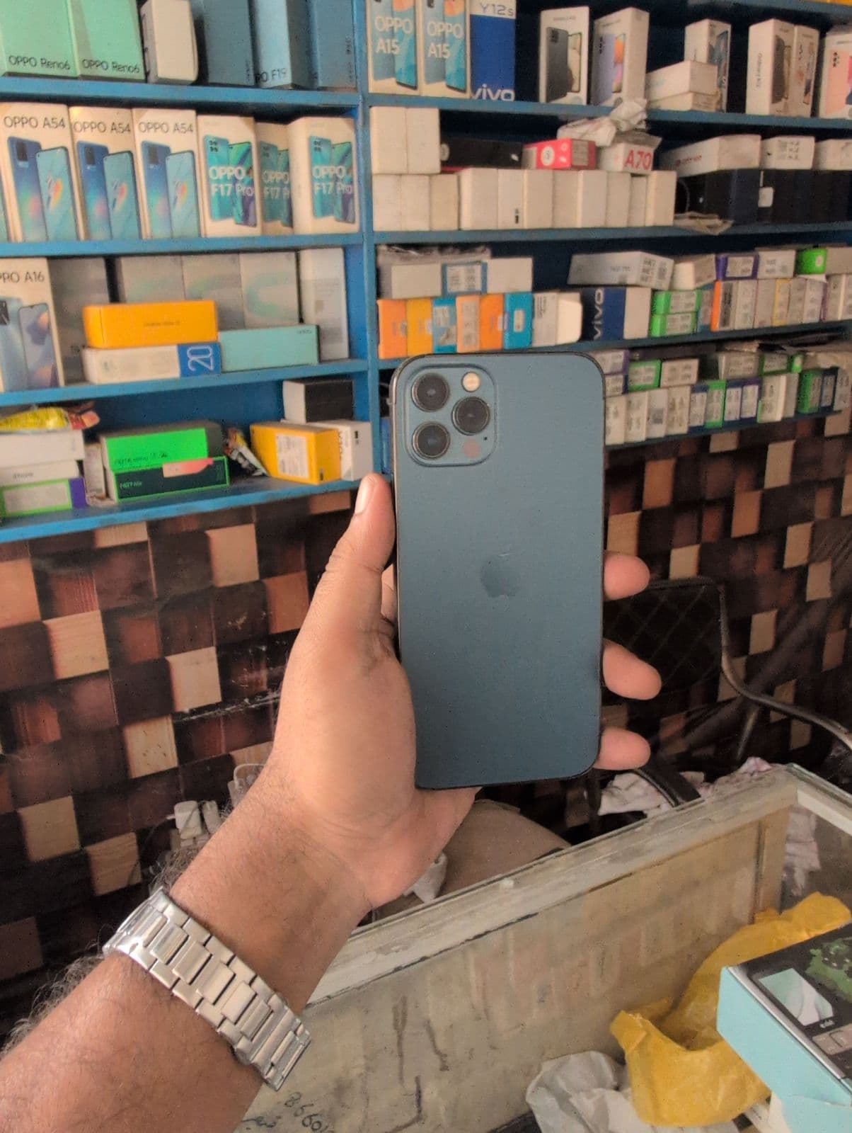 iPhone 12 Pro · 128GB