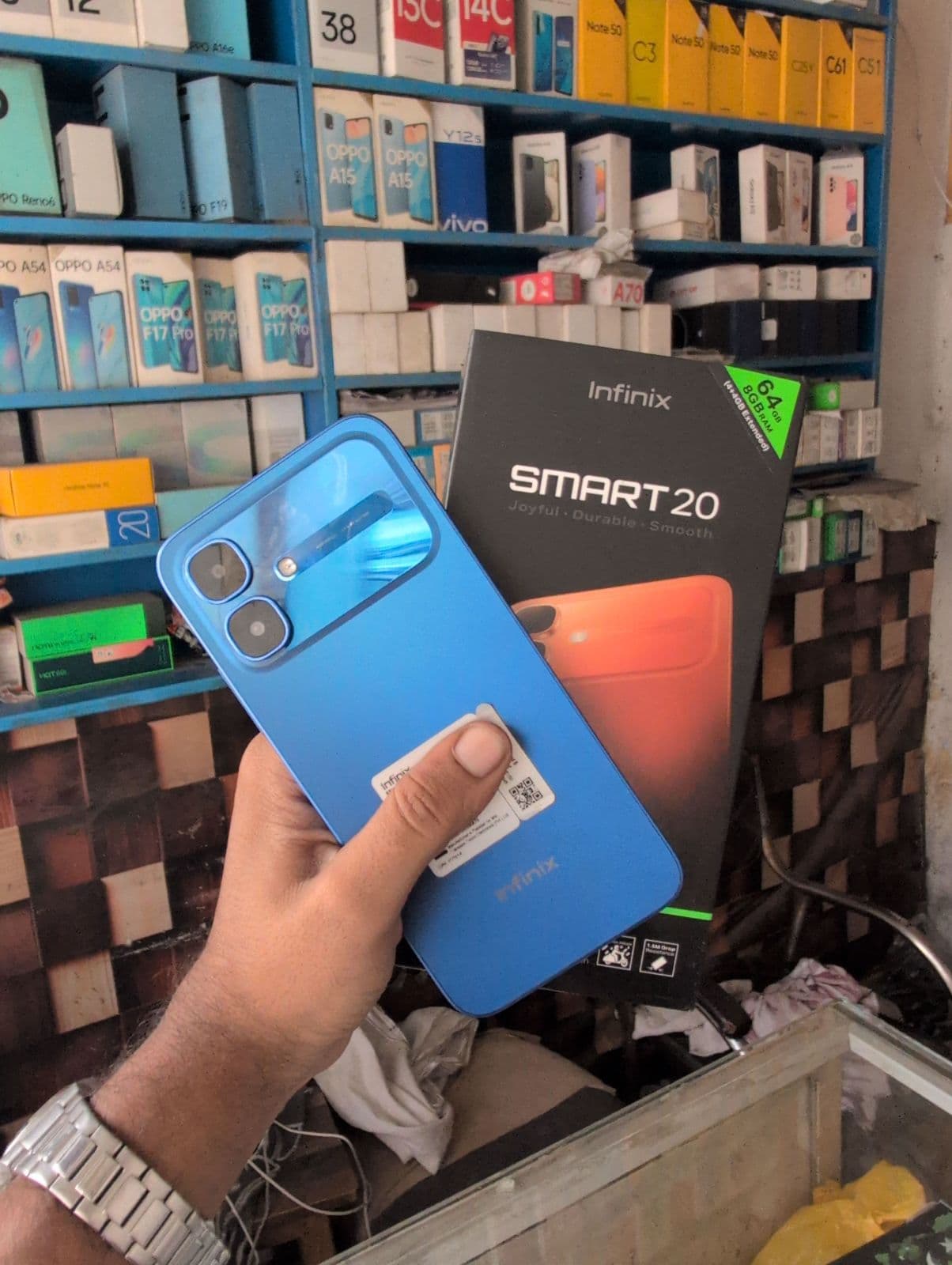 Infinix Smart 20 · 4GB / 64GB