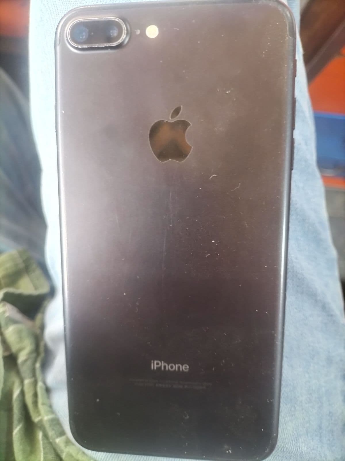 Apple iPhone 7 Plus 128GB in Black — photo 1