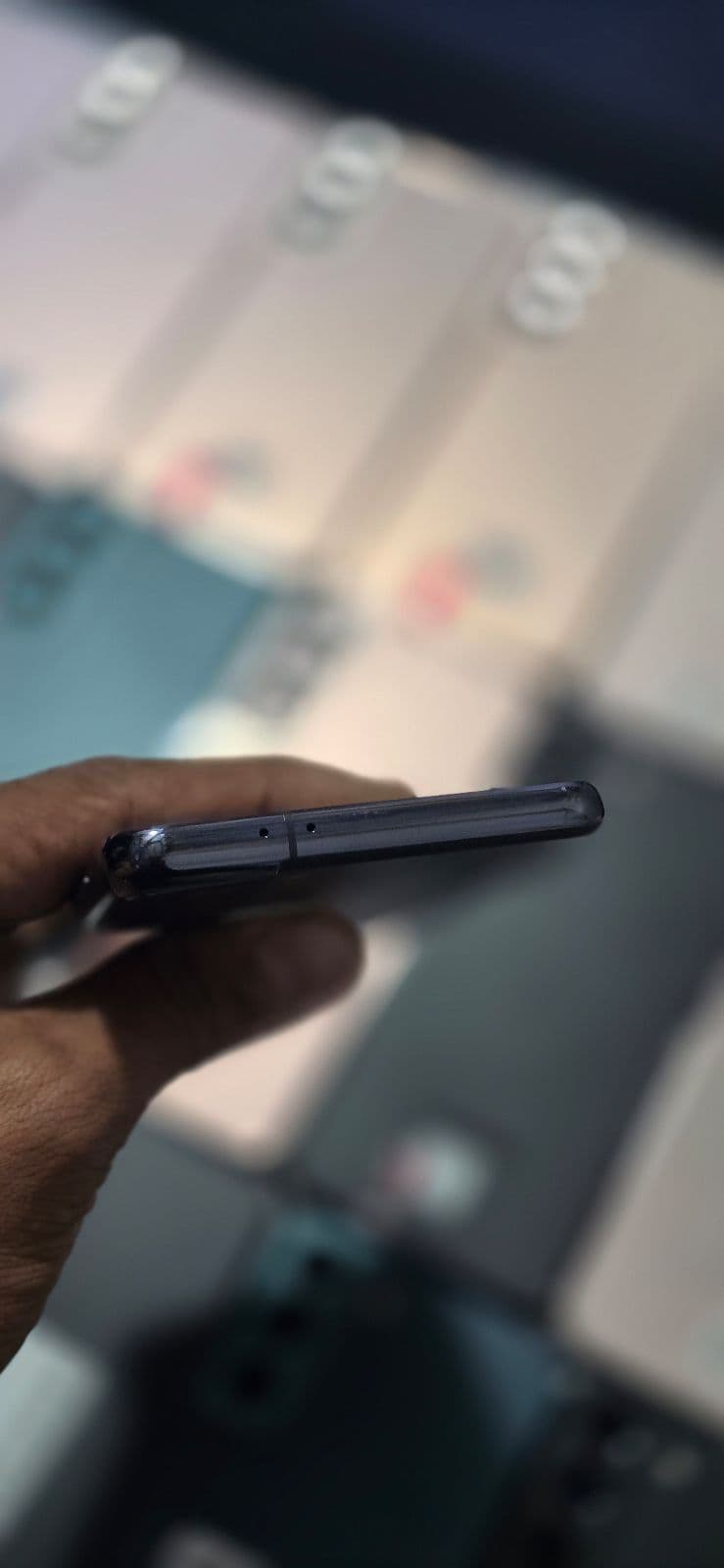 Samsung Galaxy S21 8GB / 128GB in Phantom Gray — photo 3
