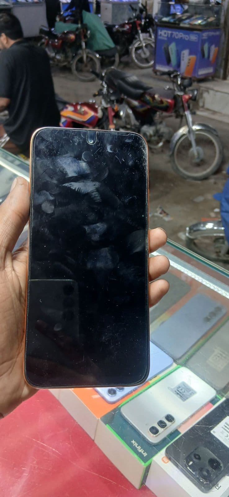 Infinix Smart 20 4GB / 128GB in Sunlike Orange — photo 2
