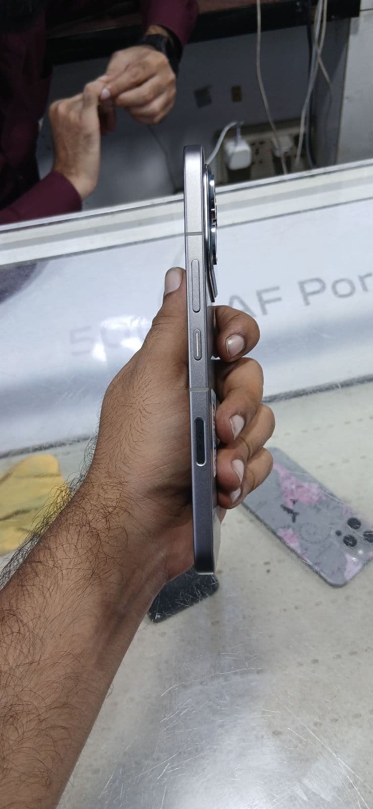 Infinix Note 60 Pro 8GB / 256GB in Mist Titanium — photo 4