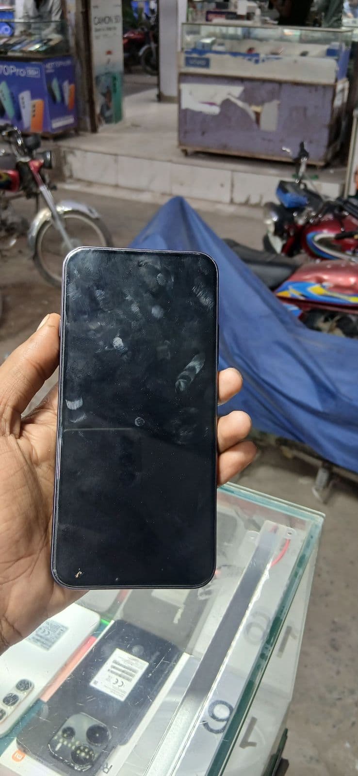 Oppo Reno 16 F 5G 8GB / 256GB in Twilight Violet — photo 2