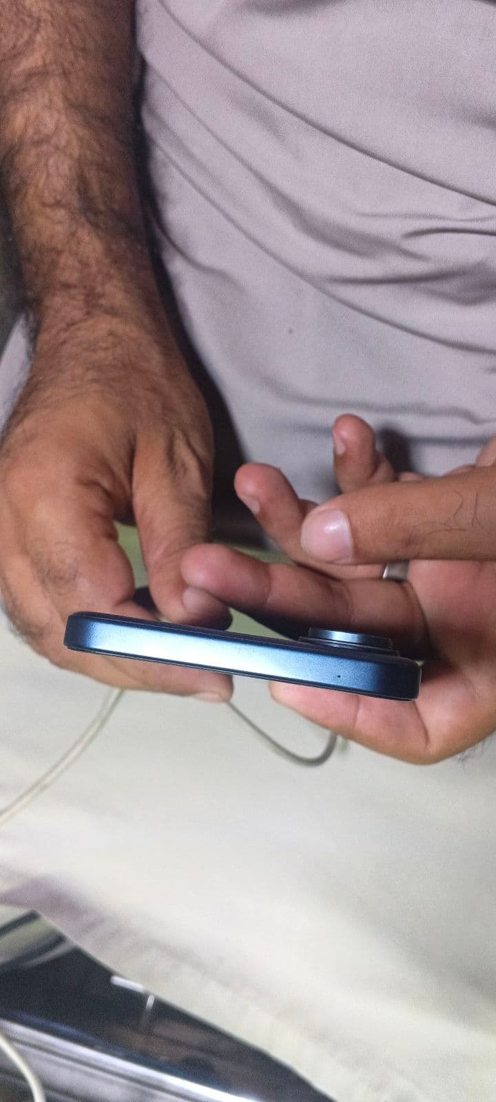 Vivo Y21d 6GB / 128GB in Lavender Purple — photo 5