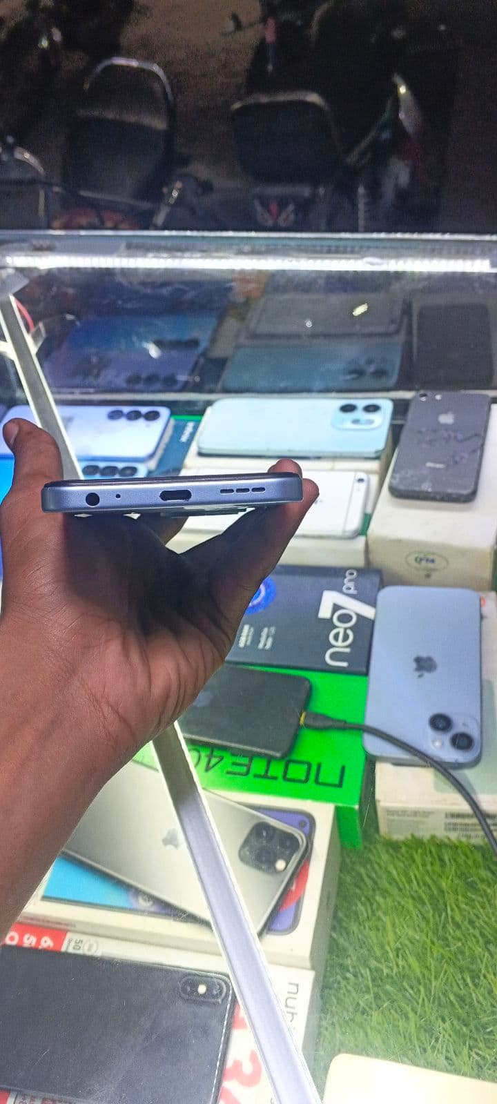 Tecno Spark 40C 4GB / 128GB in Ripple Blue — photo 3