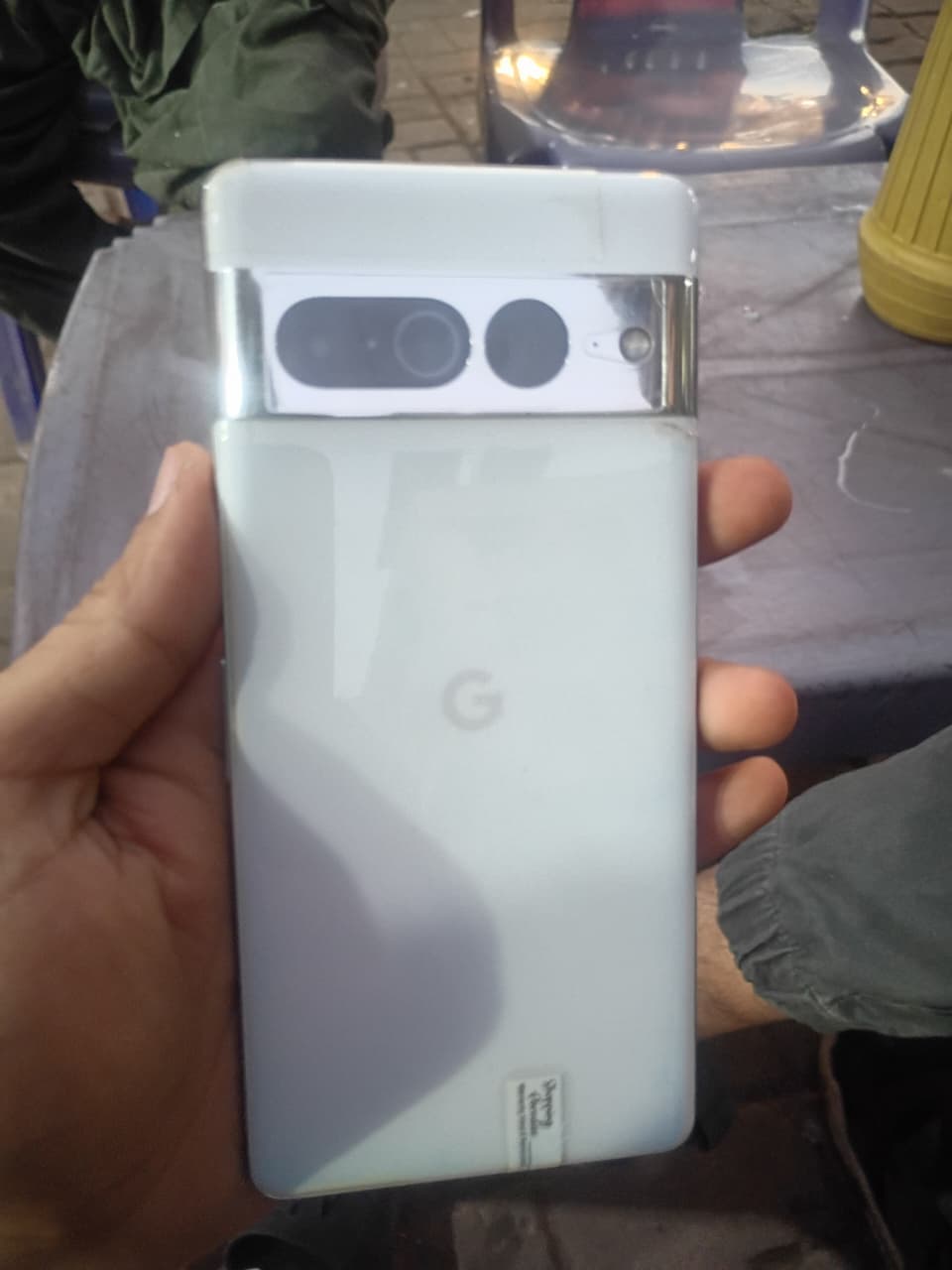 Google Pixel 7 Pro 12GB / 128GB in Snow — photo 2