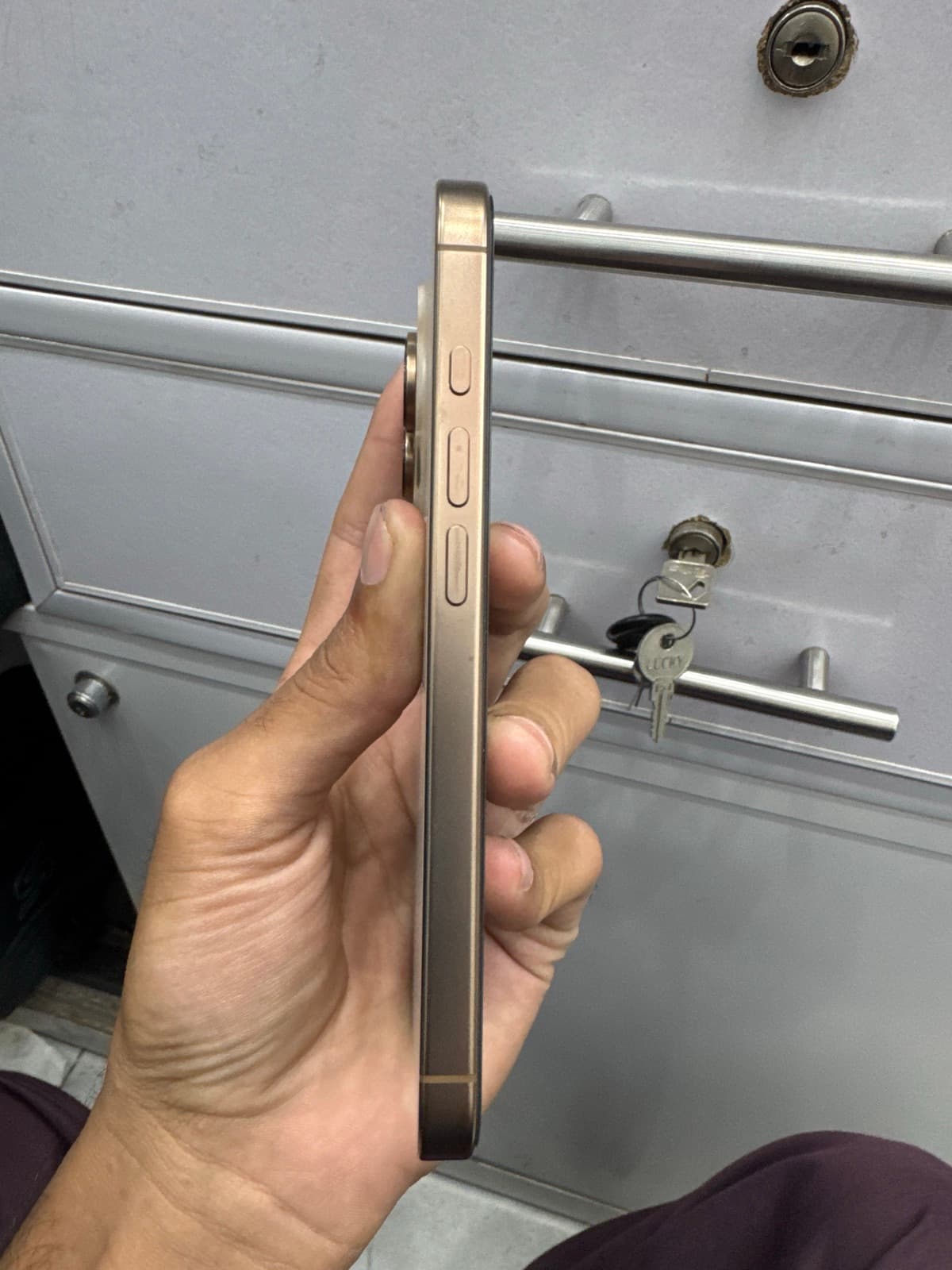 Apple iPhone 16 Pro 128GB in Desert Titanium — photo 3