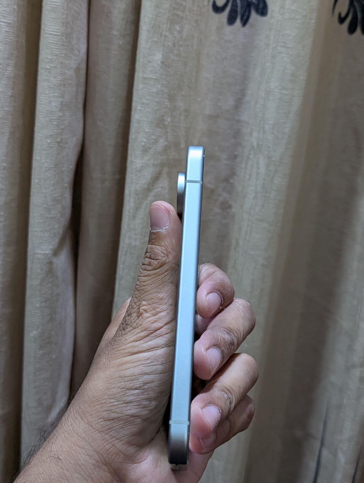 Google Pixel 9 12GB / 128GB in Wintergreen — photo 3