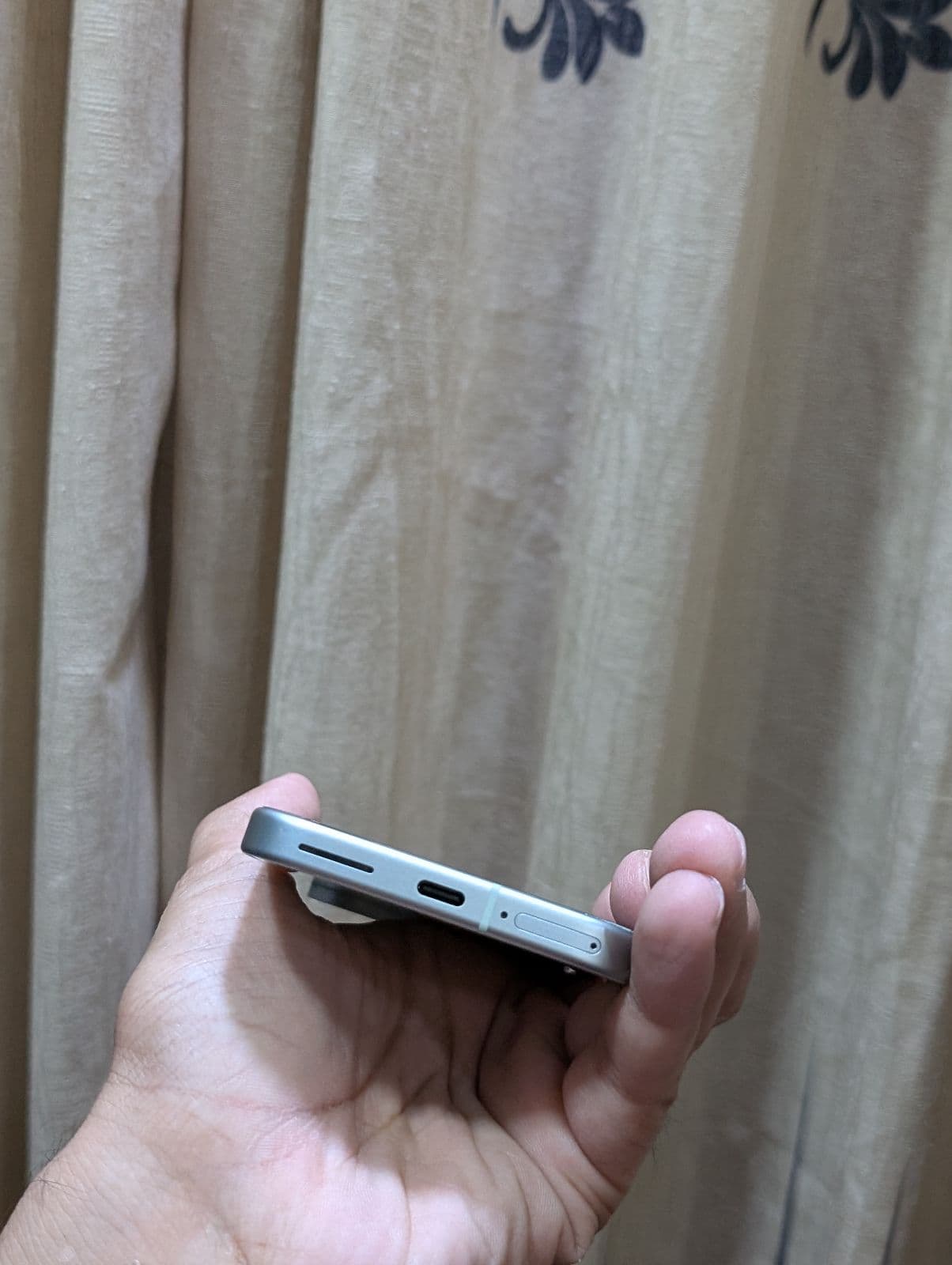 Google Pixel 9 12GB / 128GB in Wintergreen — photo 4